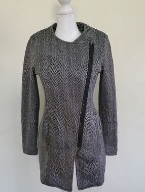 Banana Republic Gray Knit Sweater Top